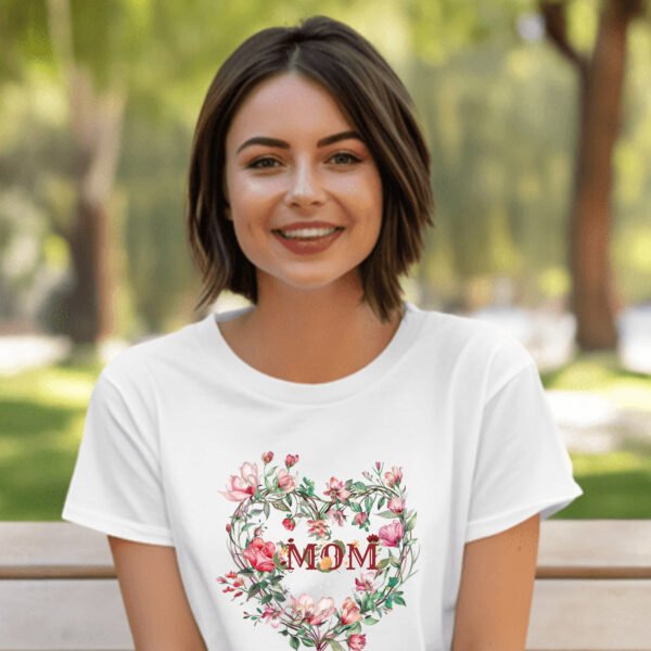 Floral Heart Wreath - MOM T-Shirt