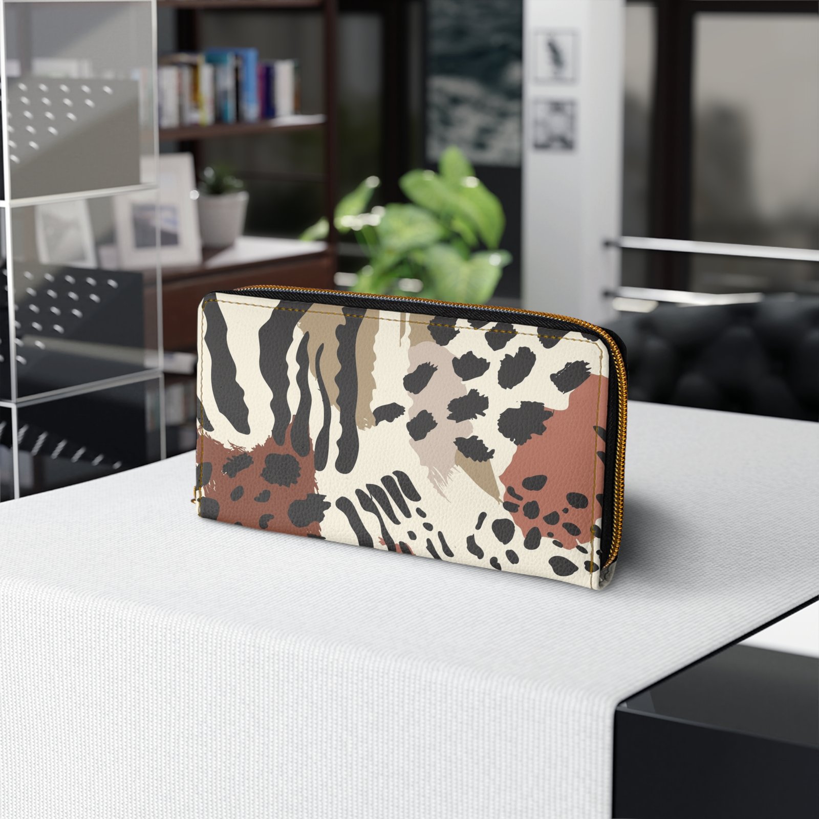 Wild Life Zipper Wallet