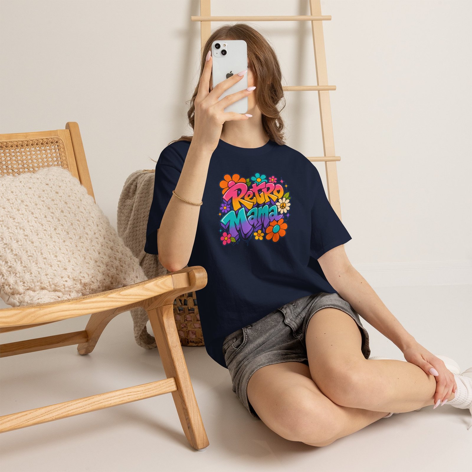 Retro Mama T‑Shirt — 70s Flower Power - Image 2
